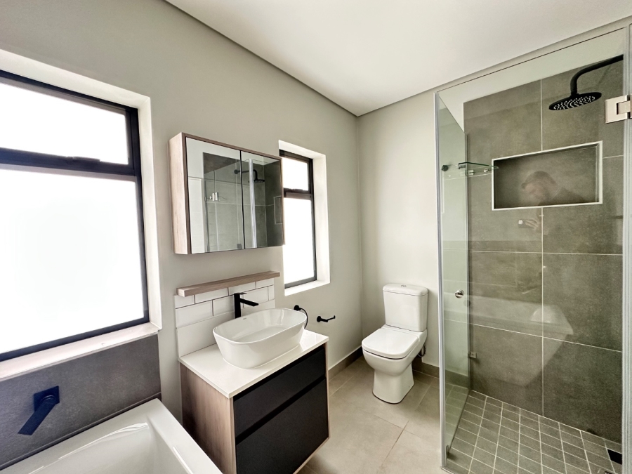 4 Bedroom Property for Sale in Hartland Lifestyle Estate Western Cape